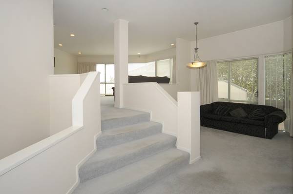 Keywella Drive, Conifer Grove Picture