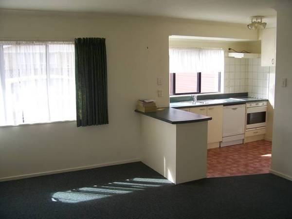 Modern Family Home Close to Town Picture Modern Family Home Close to Town Picture