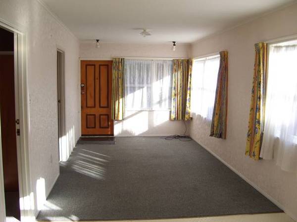 Stand Alone Unit in Rosehill Picture