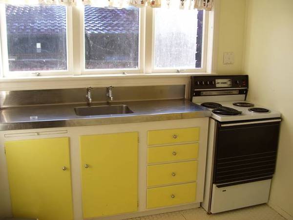 Stand Alone Unit in Rosehill Picture