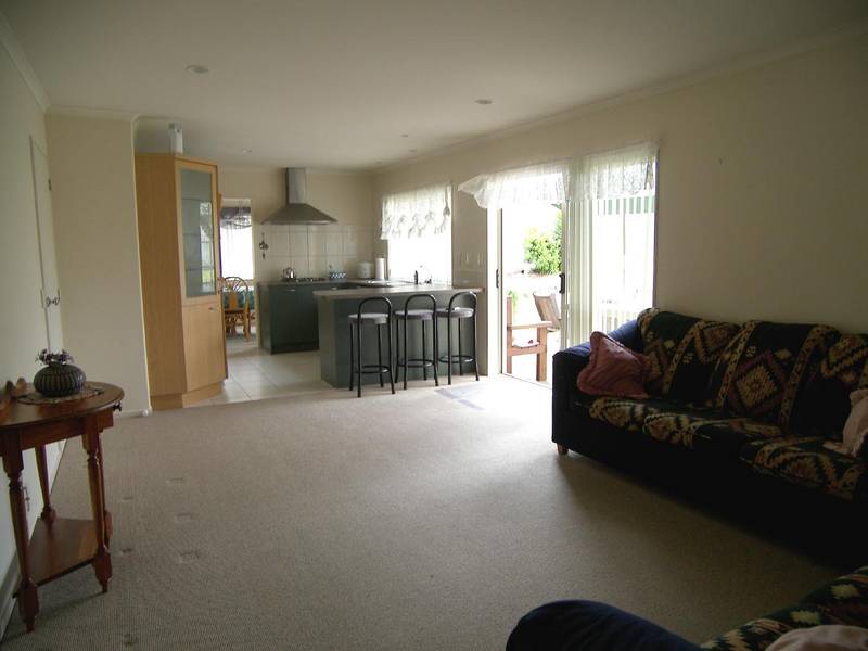 SERIOUSLY FOR SALE IN LONGFORD PARK Picture 3