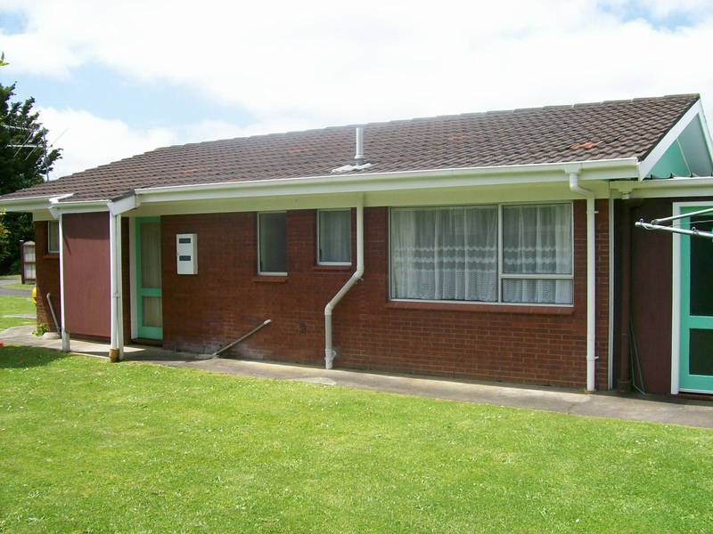 Lovely unit in central Papakura Picture