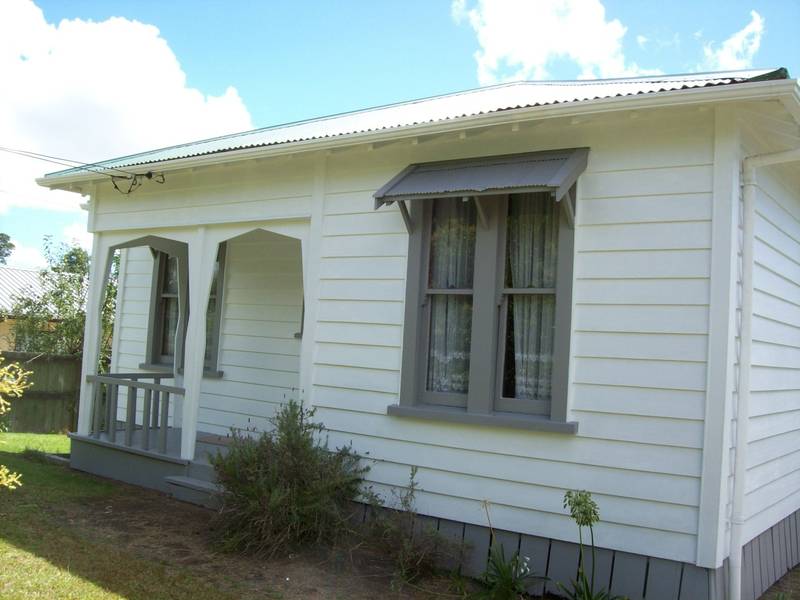 Character Bungalow on King St Picture