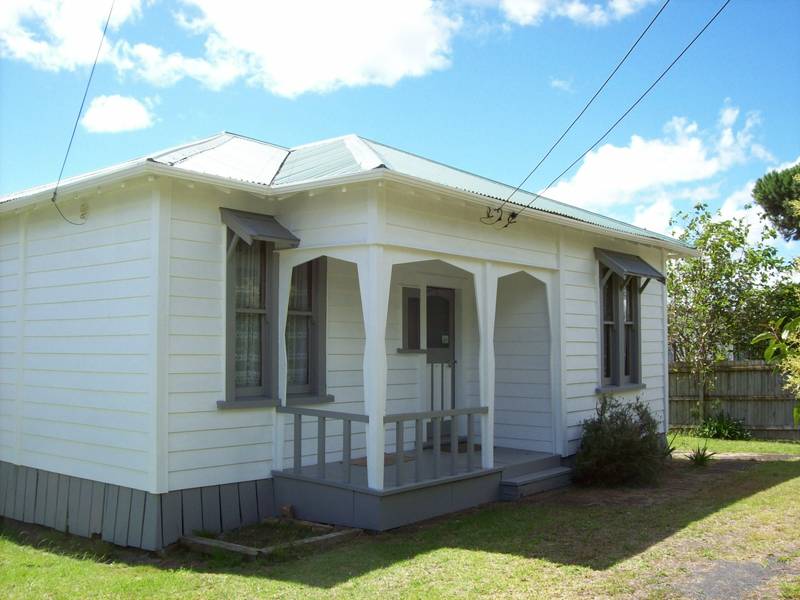 Character Bungalow on King St Picture