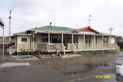 Rural Home on the Edge of Drury Picture