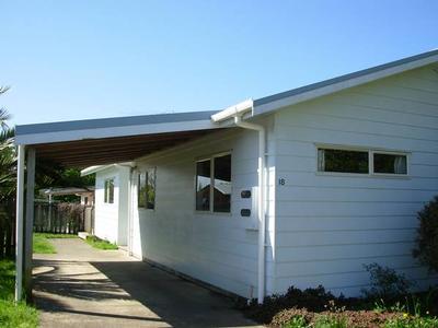 Walk to town and schools Picture