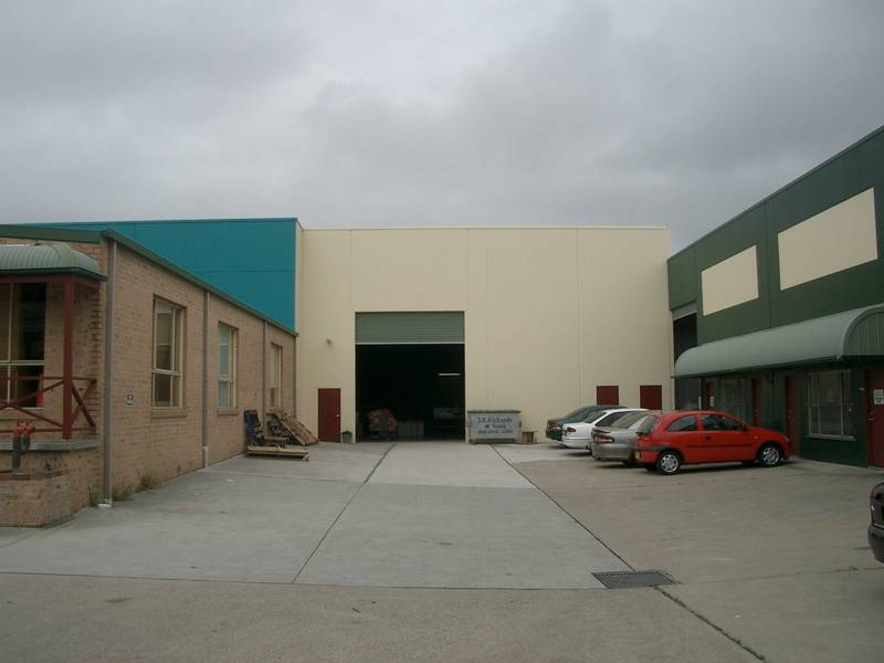 WAREHOUSE/OFFICE Picture 1