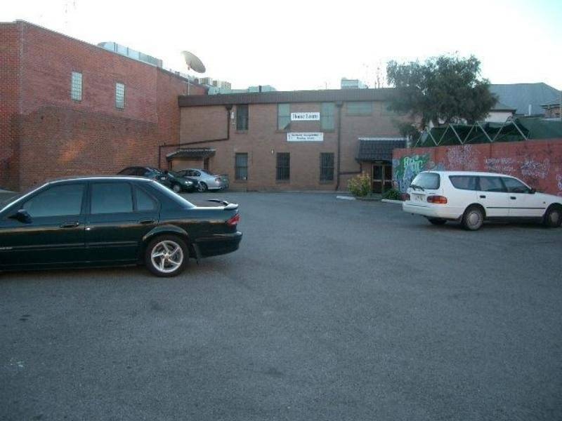 INNER CITY LOCATION Picture