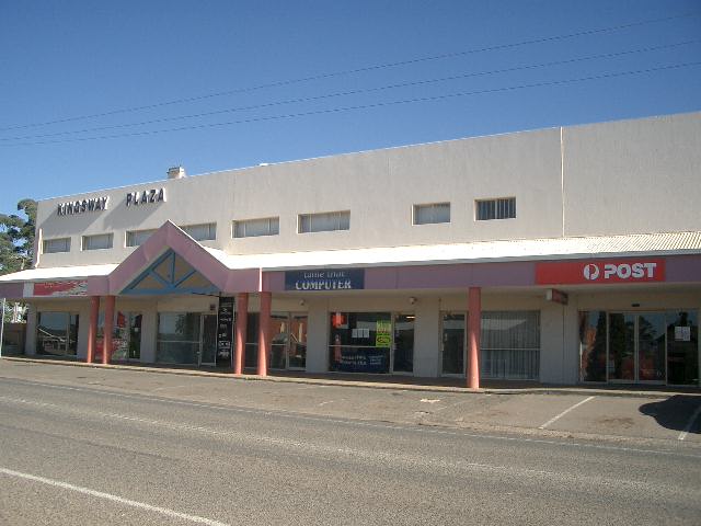 KINGSWAY PLAZA - SHOPS FOR LEASE Picture 2