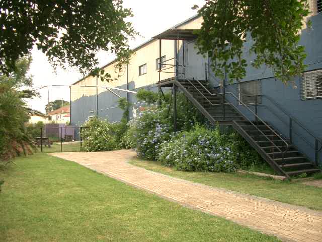 OUTSTANDING PROPERTY Picture 2