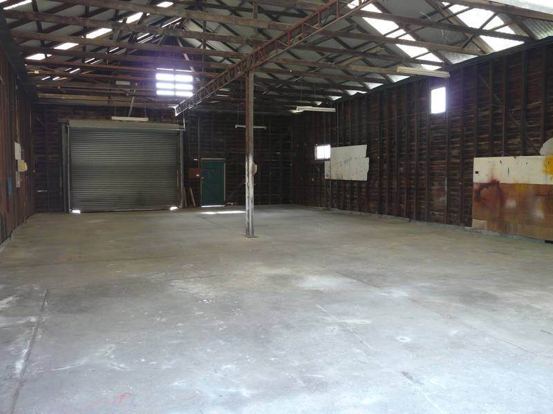 WAREHOUSE Picture 3