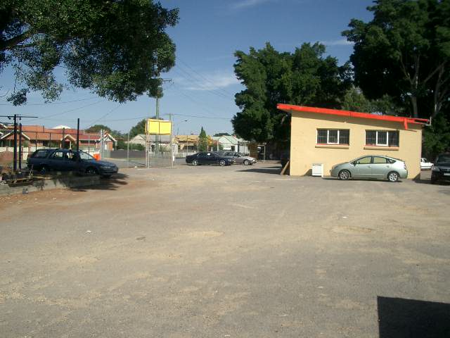 WAREHOUSE/SHOWROOM Picture