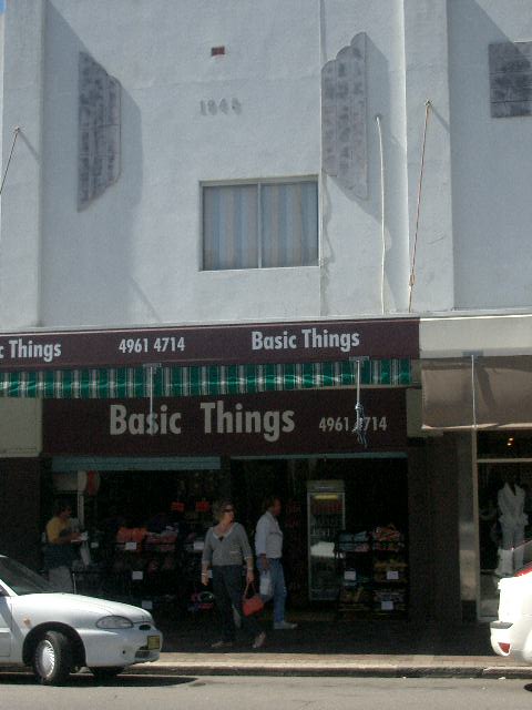 RETAIL SHOP - REDUCED RENTAL Picture