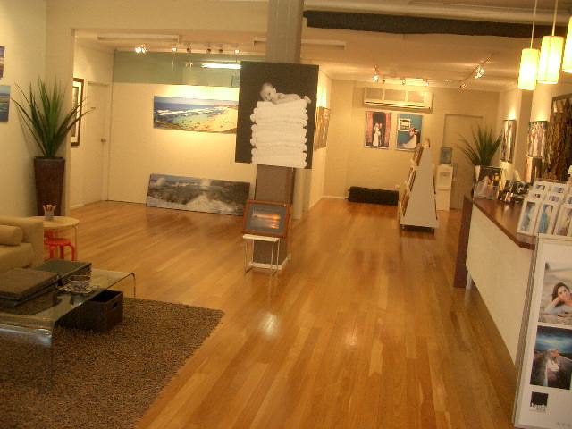 RETAIL/SHOWROOM Picture 2