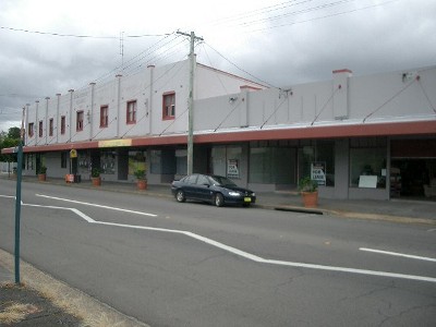 OFFICE/SHOP + RESIDENCE Picture