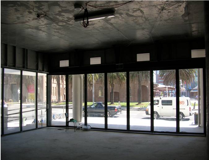 RETAIL SHOP Picture 3