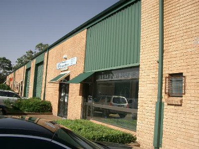 SHOWROOM/OFFICE Picture