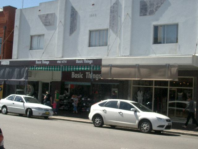 RESIDENTIAL UNIT Picture 1