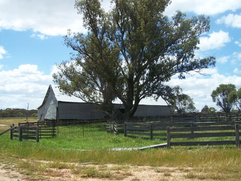 6 TITLES, RIVER FRONTAGE APPROX 529 ACRES Picture 2