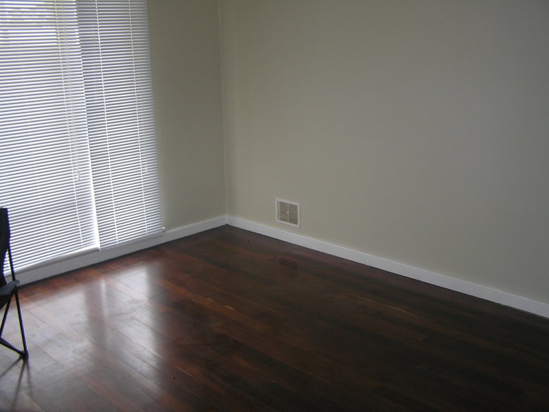 DELIGHTFUL Picture 3