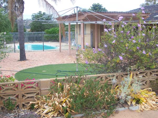 EXCLUSIVE LOCATION Picture 2