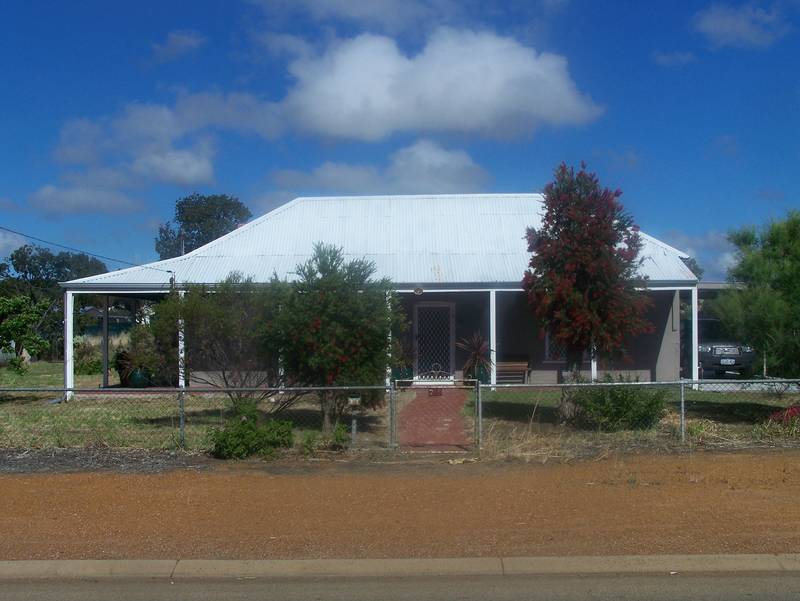 FEELS LIKE HOME....Affordable price Picture 3