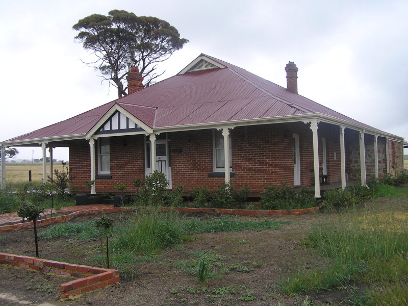 GRAND FARM HOUSE ON 12 ACRES Picture 3