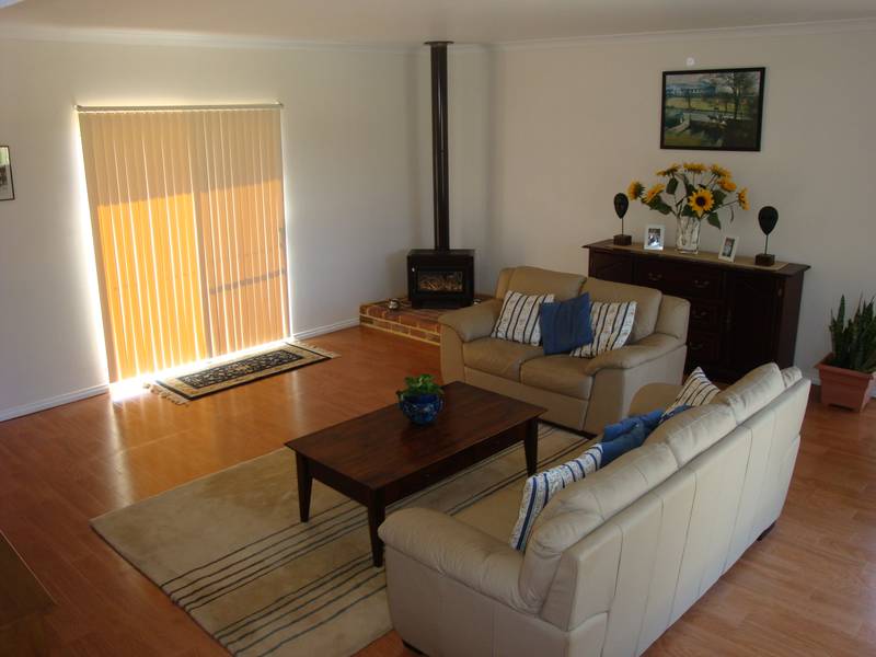 IT'S ALL HERE Picture 2