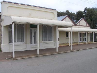 MIXED BUSINESS Picture