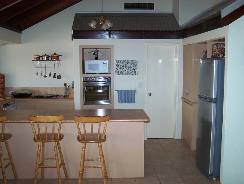 5 ACRES - RIVER FRONTAGE BELOW COST. Picture 3