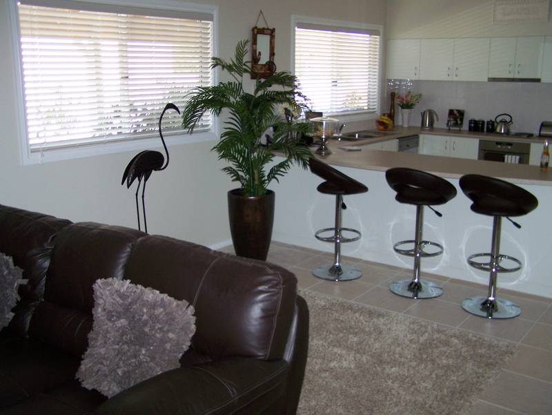 PURE LUXURY! Picture 2