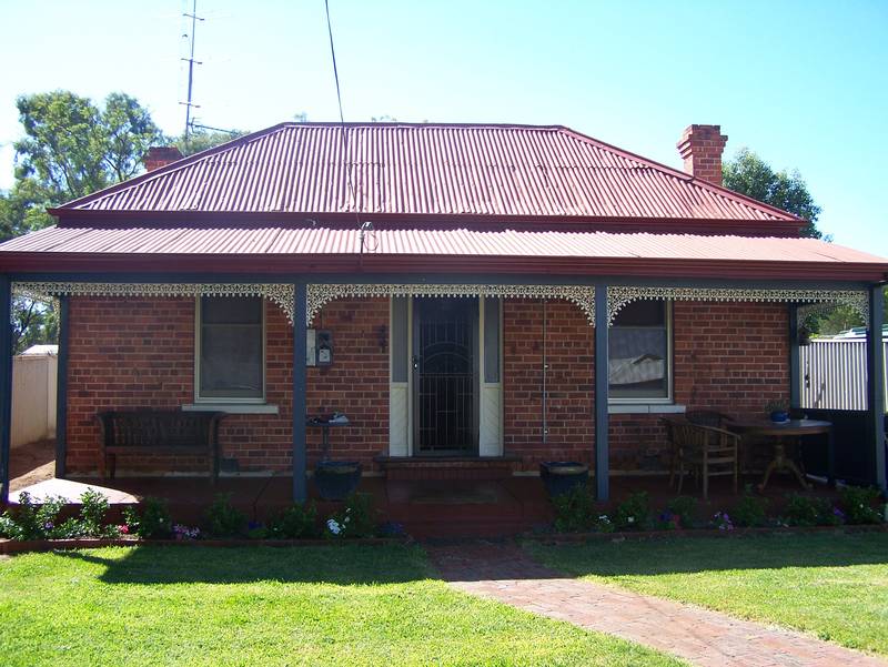 Suburban getaway! Picture 1