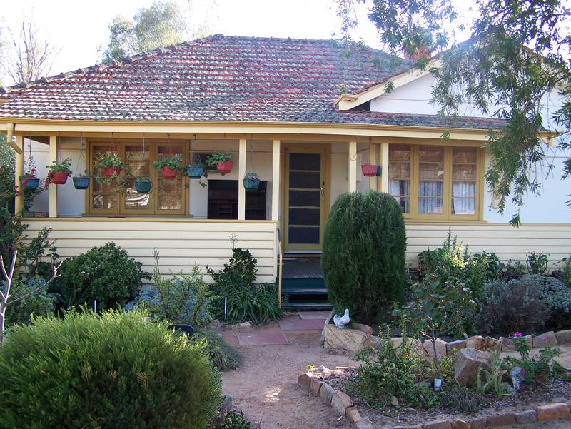 Cheap, comfy home or development site! Picture 1