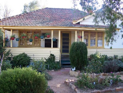 Cheap, comfy home or development site! Picture