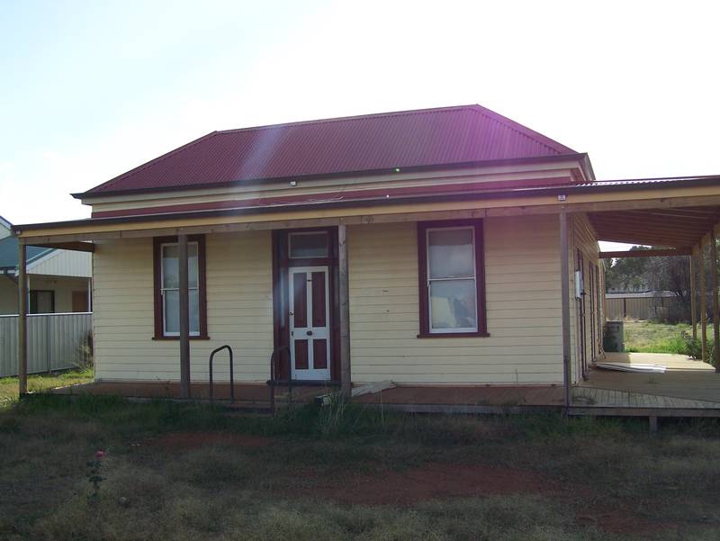 Like New, just move in and enjoy !!! Picture 1