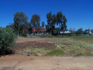 850m2 Sewered Block in Central Location Picture 850m2 Sewered Block in Central Location Picture