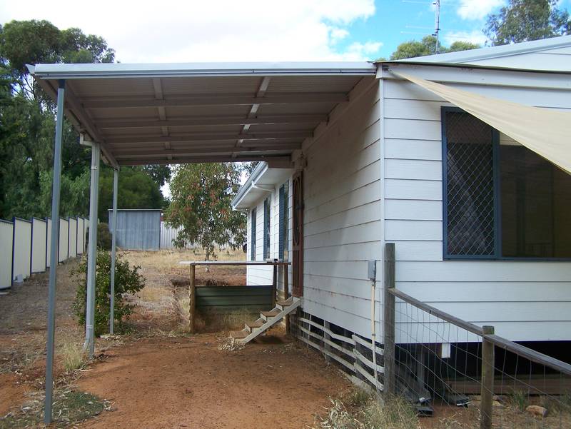 As New home Opposite Park Picture 3