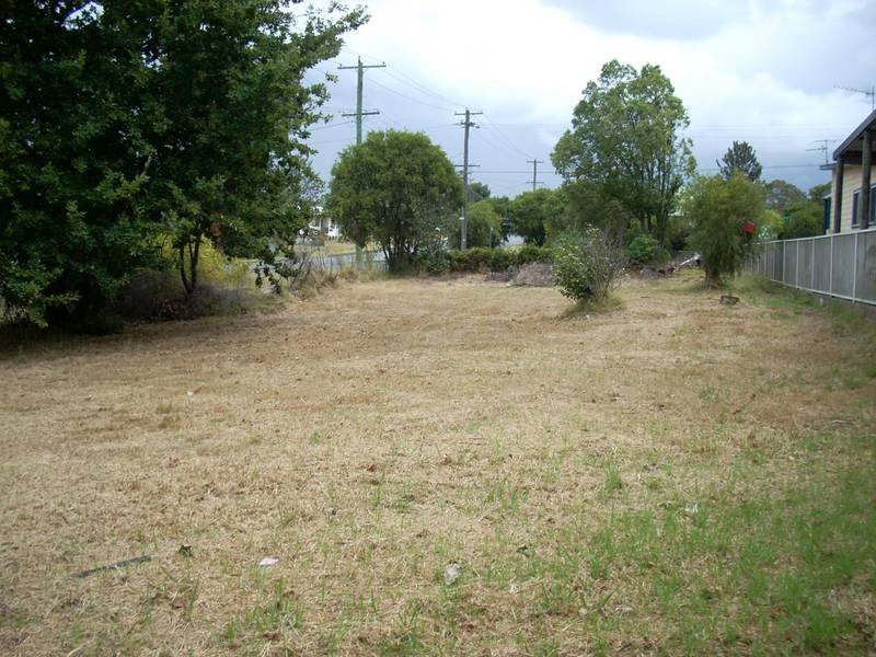 CORNER BLOCK OF LAND Picture 1