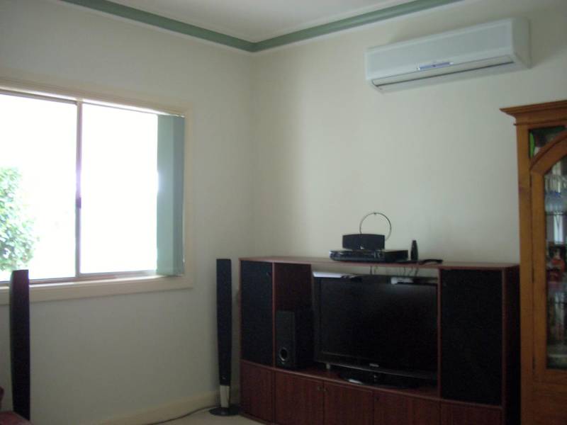 CALLING ALL FIRST HOME BUYERS Picture 3