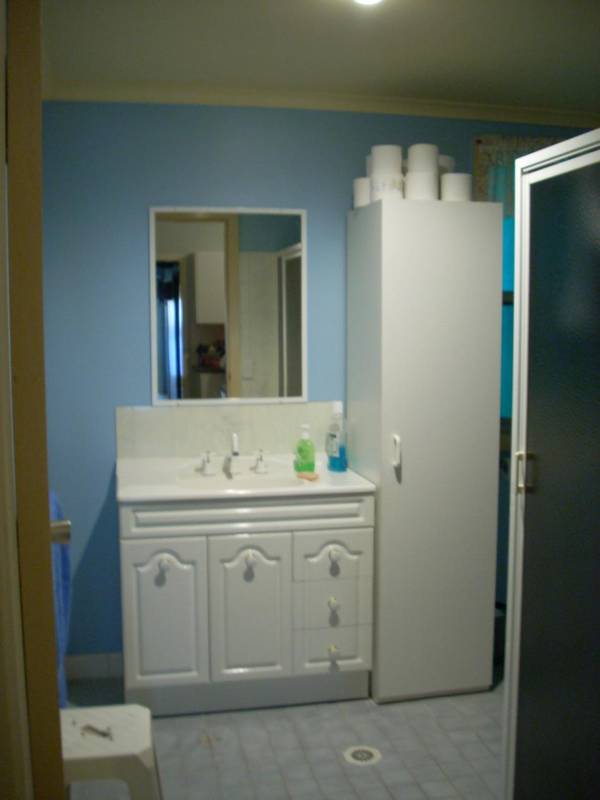 FAMILY HOME Picture 2