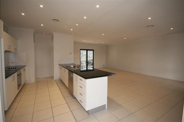 Ex Display Home overlooking North Lakes Golf Course Picture