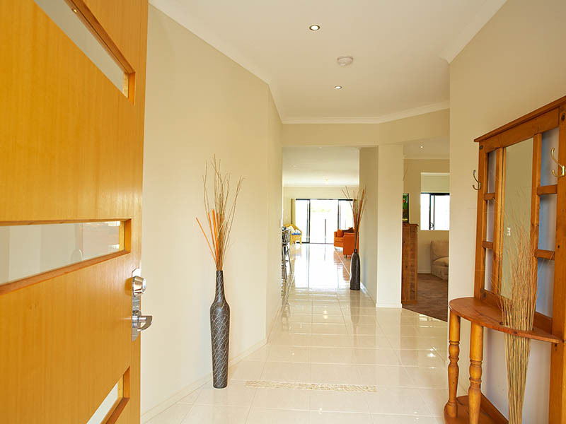 4 Bedrooms, 2 living rooms and Pool for under $490,000! Picture 2