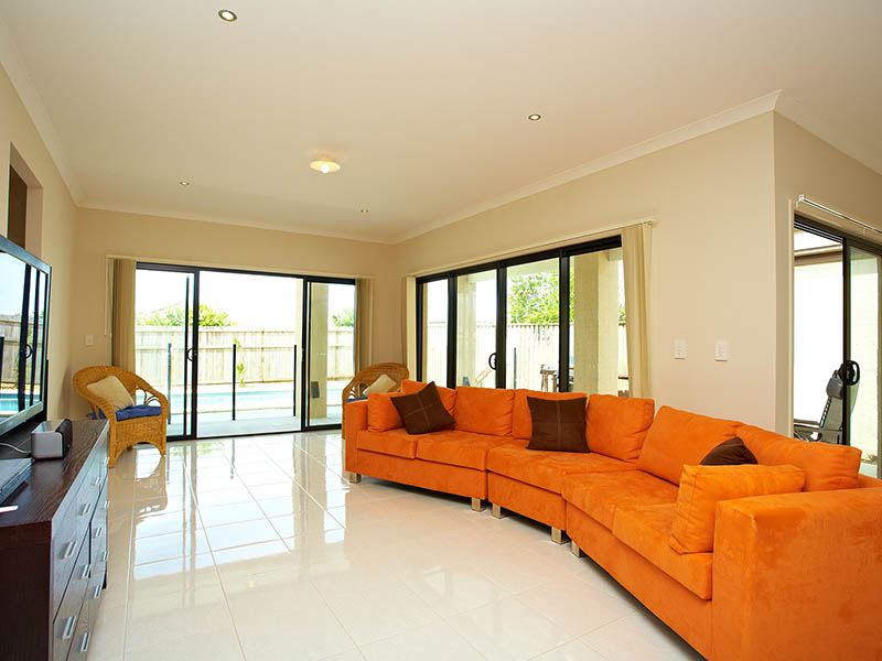 4 Bedrooms, 2 living rooms and Pool for under $490,000! Picture 3