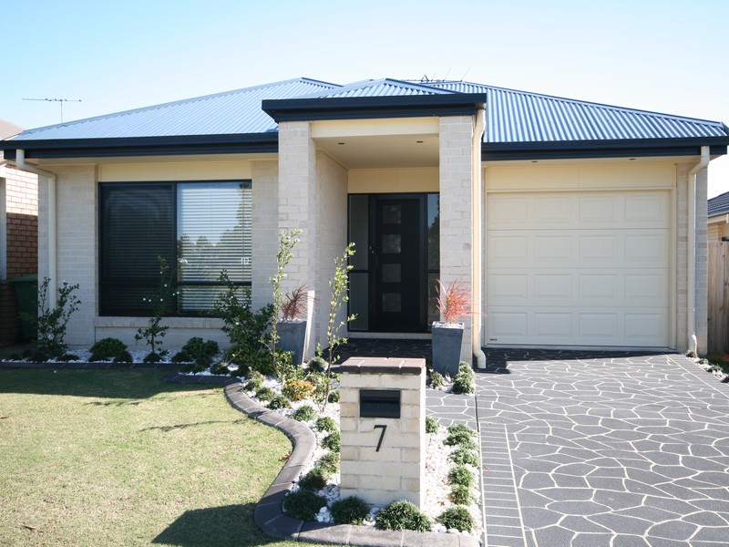 SOLD by Chris Bowmaker - Bowmaker Realty Picture 1