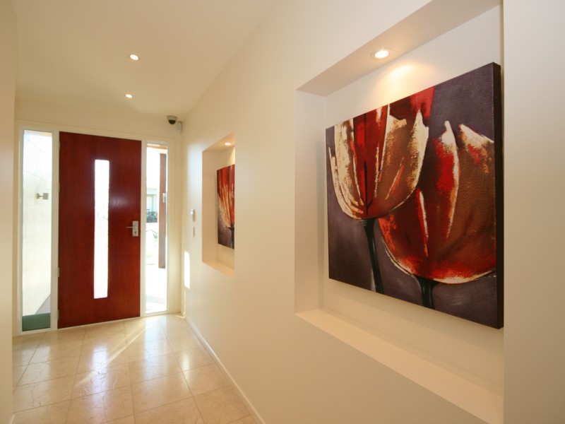 Ex-Display home for Sale! Upgrades Galore! Picture 3