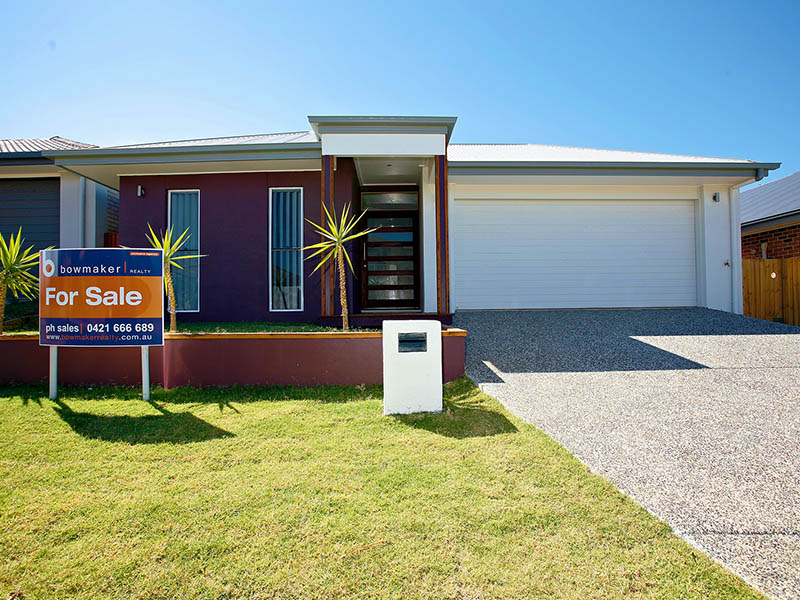 Brand New - Large Outdoor Living Picture 1