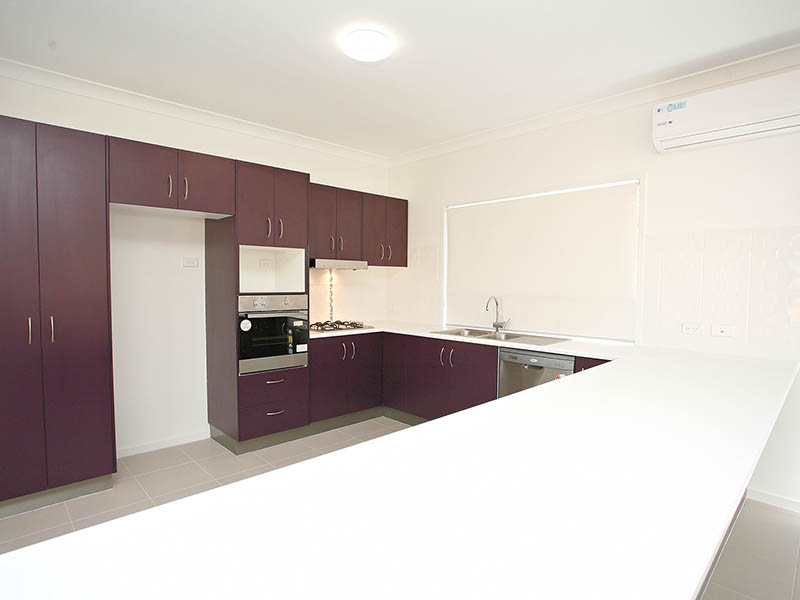 Brand New - Large Outdoor Living Picture 2