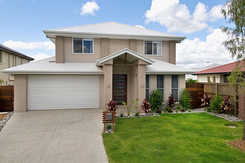 Simply a Showpiece Picture 1