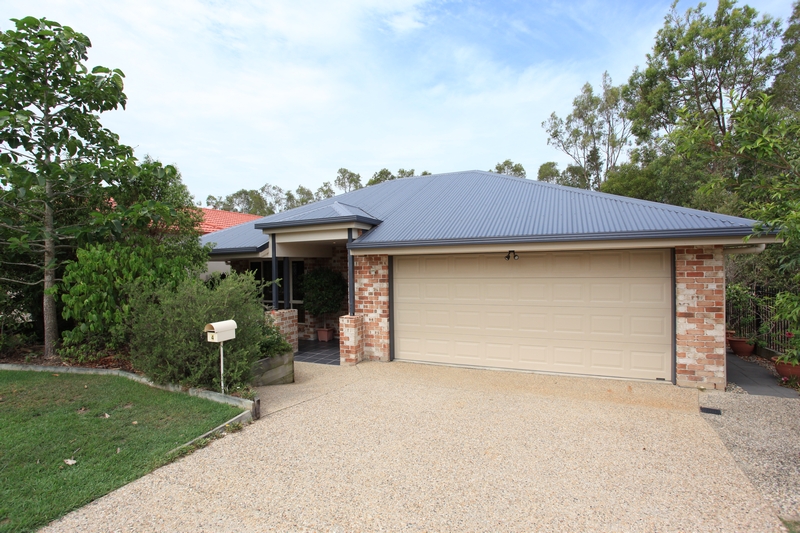 Pride of Place Picture 2