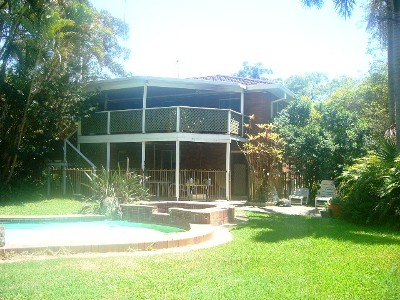 Acreage living or developer's opportunity! Picture